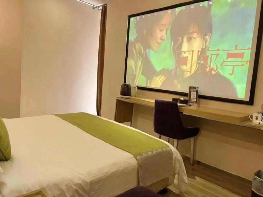 Bed in GreenTree Alliance Shenzhen Shekou Sea World Taizi Road Hotel