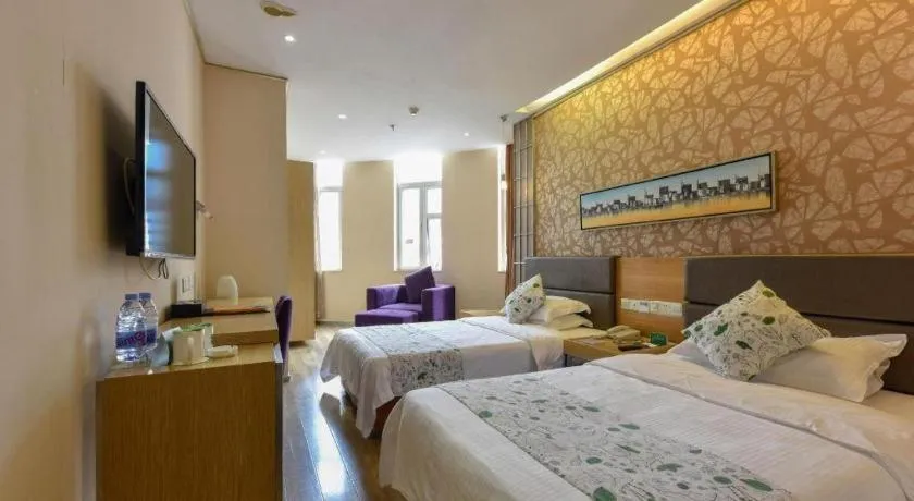 Bed in GreenTree Alliance Shenzhen Shekou Sea World Taizi Road Hotel