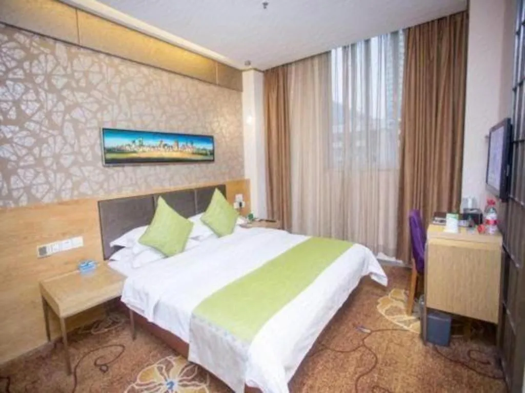 Bed in GreenTree Alliance Shenzhen Shekou Sea World Taizi Road Hotel