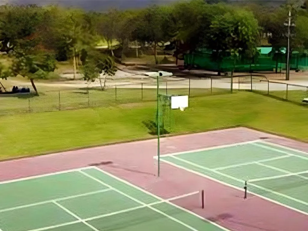 Lake View Hotel And Golf Club