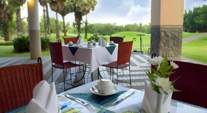 Lake View Hotel And Golf Club