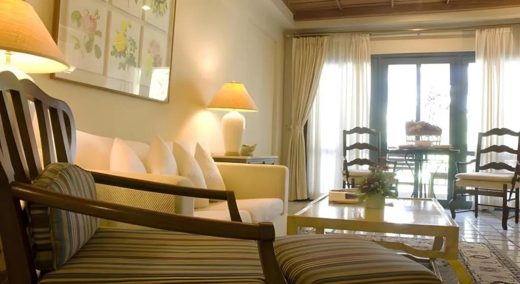 Lake View Hotel And Golf Club