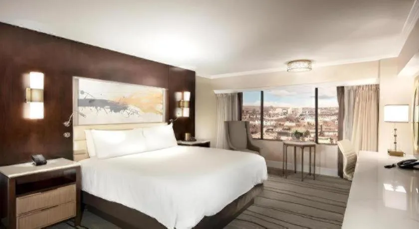 Bed in Peppermill Resort Spa Casino