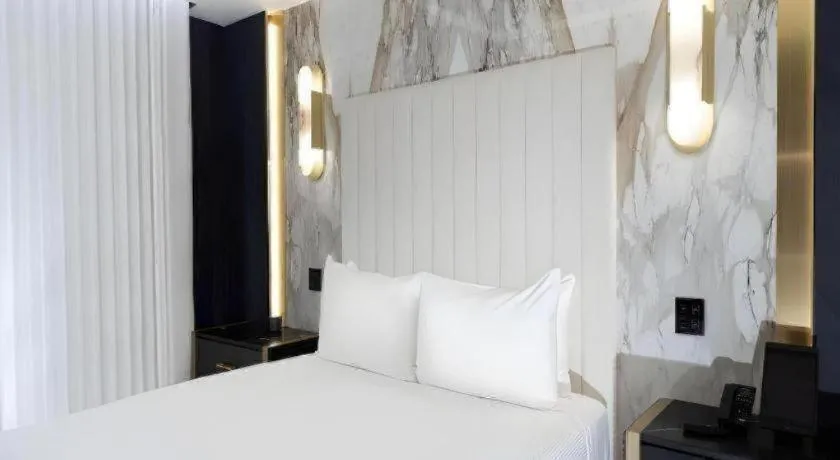 Bed in Peppermill Resort Spa Casino