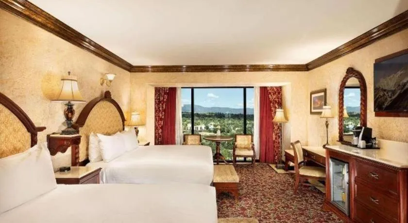 Bed in Peppermill Resort Spa Casino