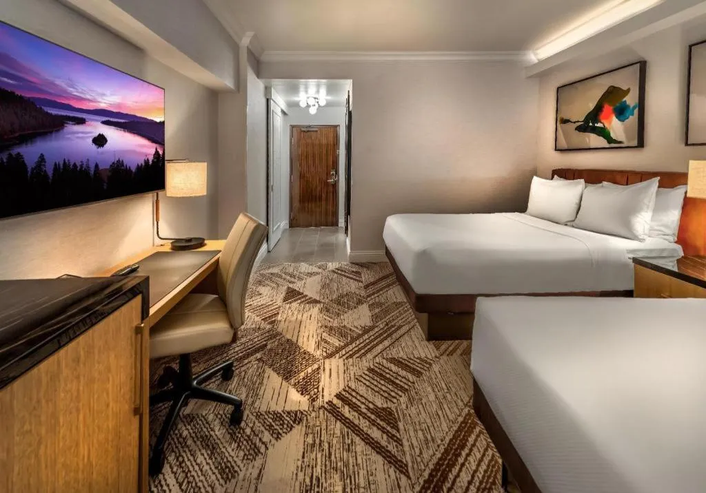 Bed in Atlantis Casino Resort Spa