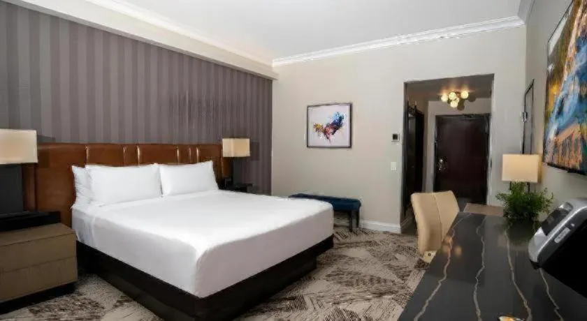 Bed in Atlantis Casino Resort Spa