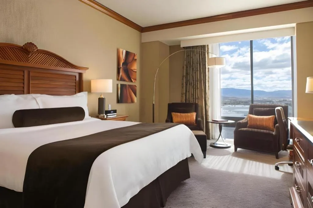 Bed in Atlantis Casino Resort Spa