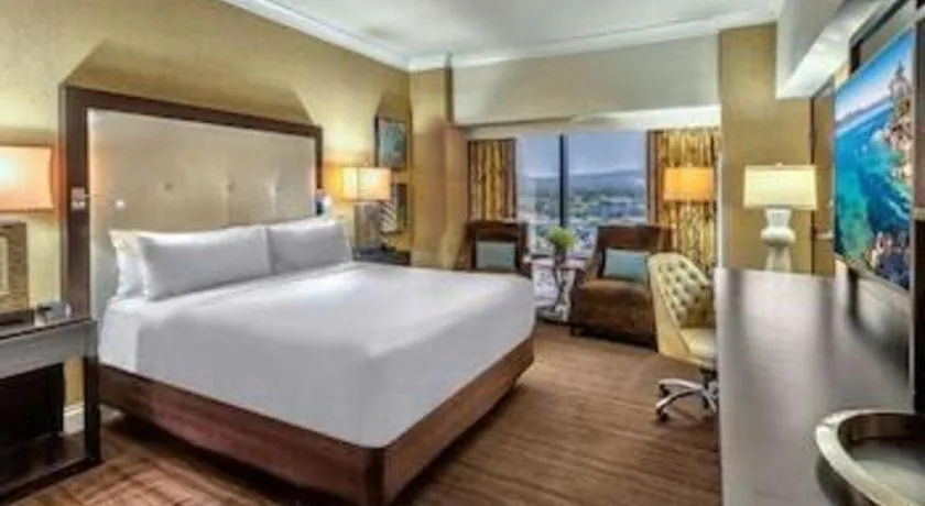 Bed in Atlantis Casino Resort Spa