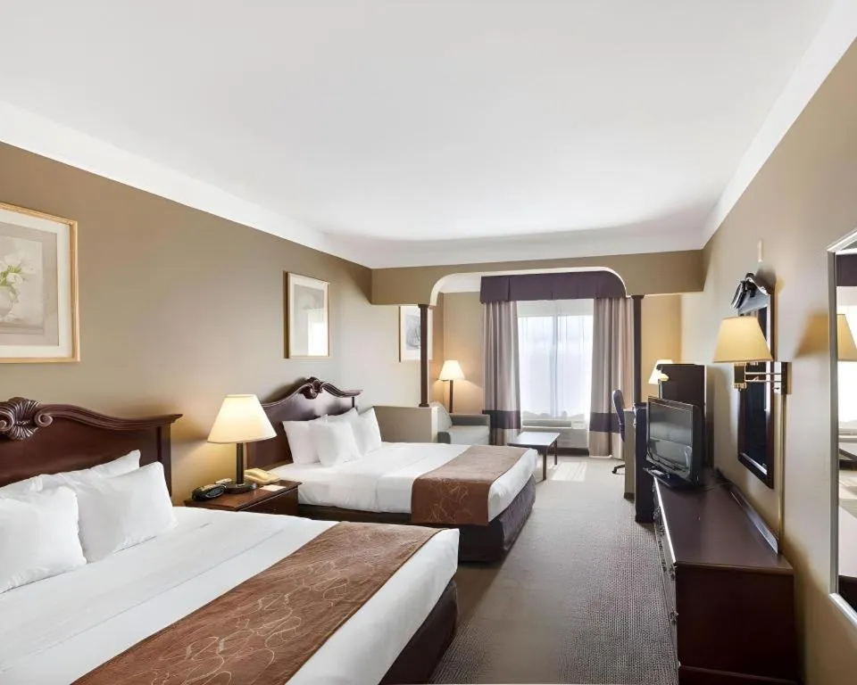 Bed in Comfort Suites