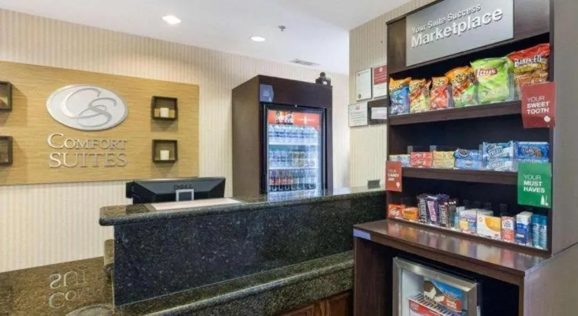 Comfort Suites