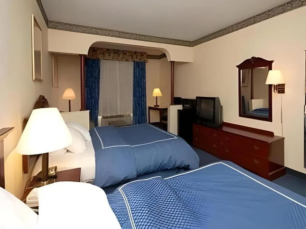 Bed in Comfort Suites