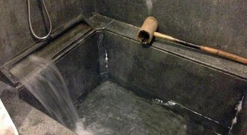 Riyuegu Hotsprings Resort