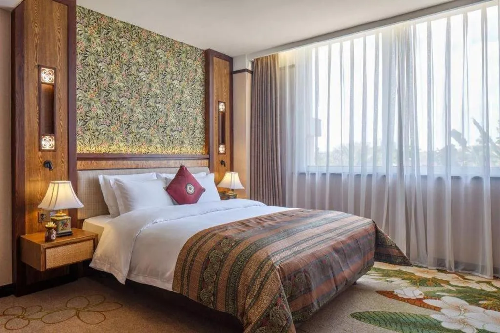 Bed in Riyuegu Hotsprings Resort