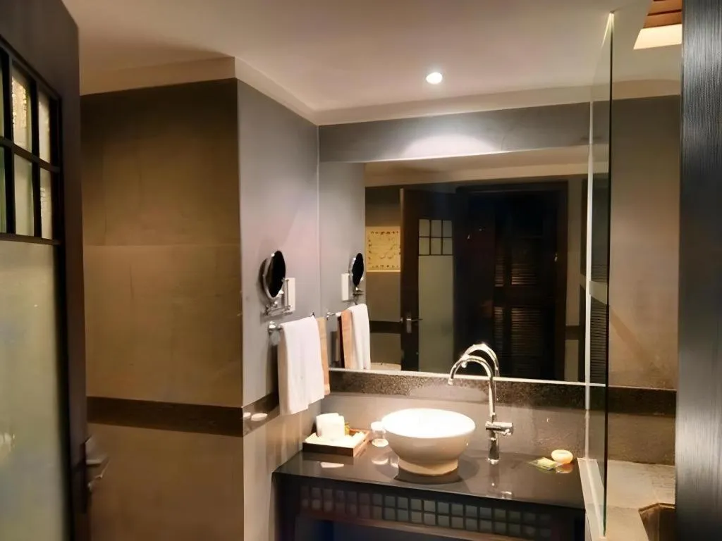 Riyuegu Hotsprings Resort