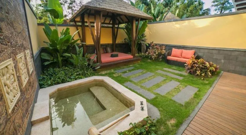 Riyuegu Hotsprings Resort