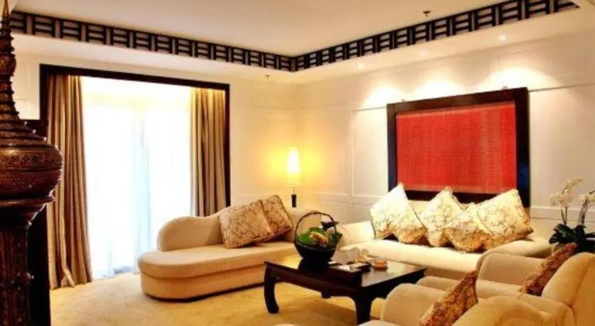 Riyuegu Hotsprings Resort