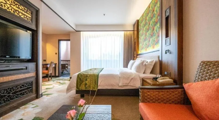 Bed in Riyuegu Hotsprings Resort