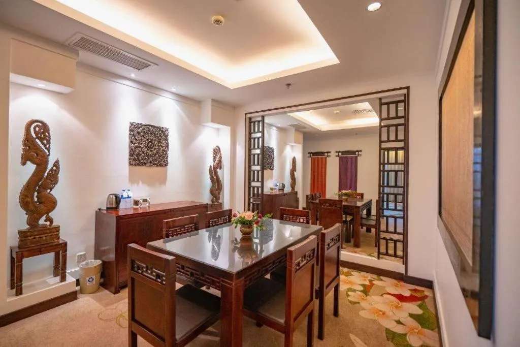 Riyuegu Hotsprings Resort