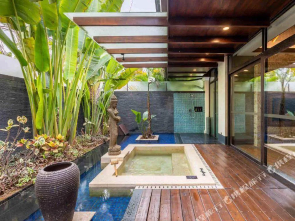 Riyuegu Hotsprings Resort