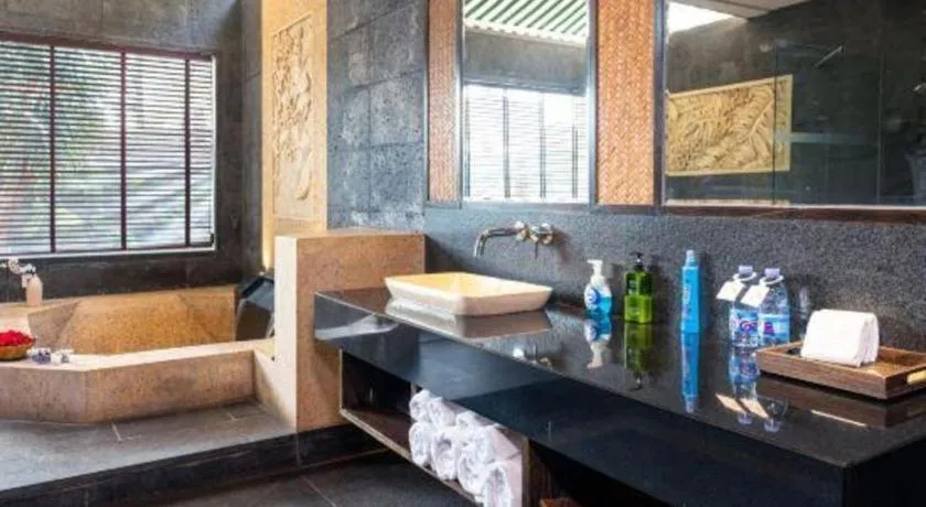 Riyuegu Hotsprings Resort