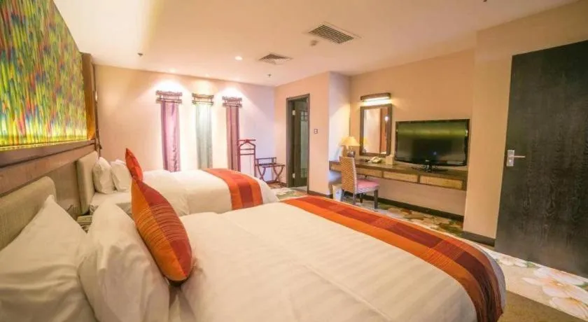 Bed in Riyuegu Hotsprings Resort