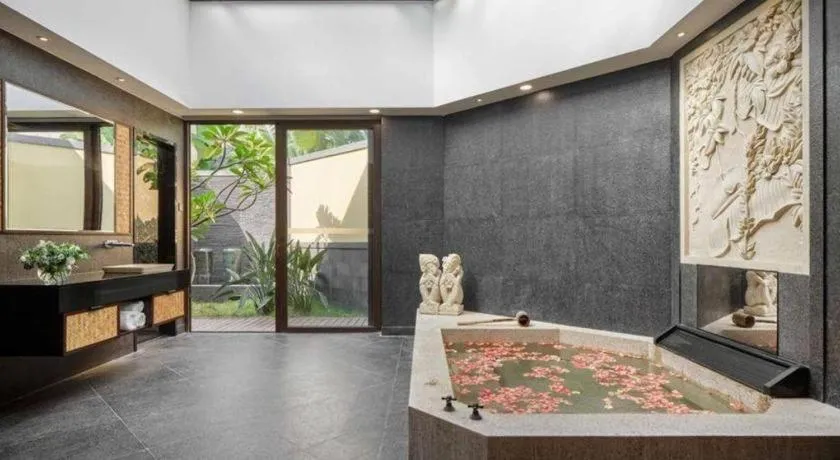 Riyuegu Hotsprings Resort