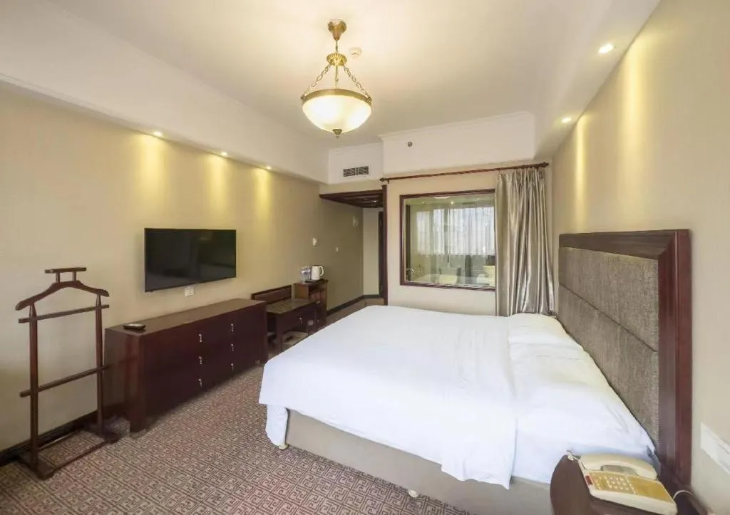 Bed in Chengdu Taihe International Hotel