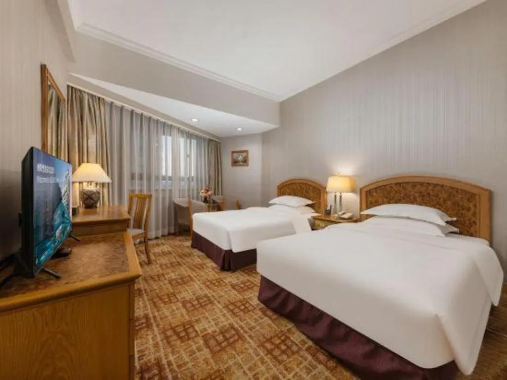 Bed in Century Plaza Hotel