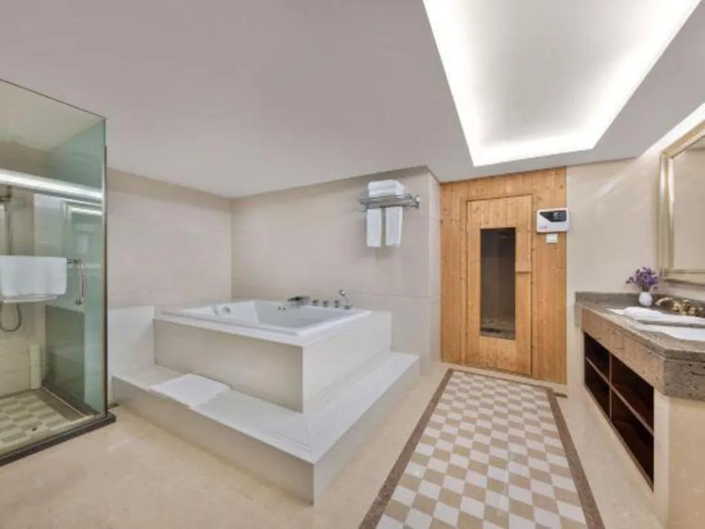 Bed in Century Plaza Hotel