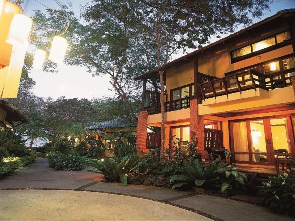 Baan Talay Dao Resort