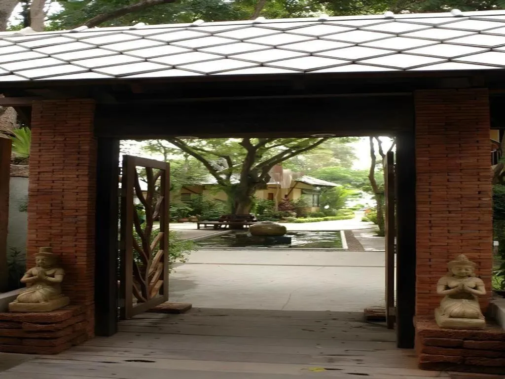 Baan Talay Dao Resort