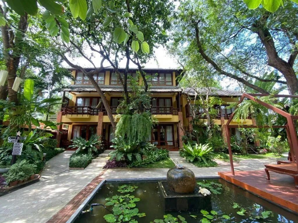 Baan Talay Dao Resort