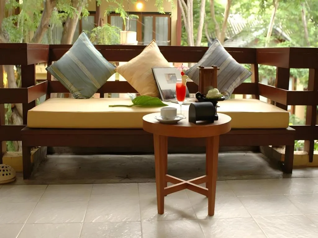 Baan Talay Dao Resort