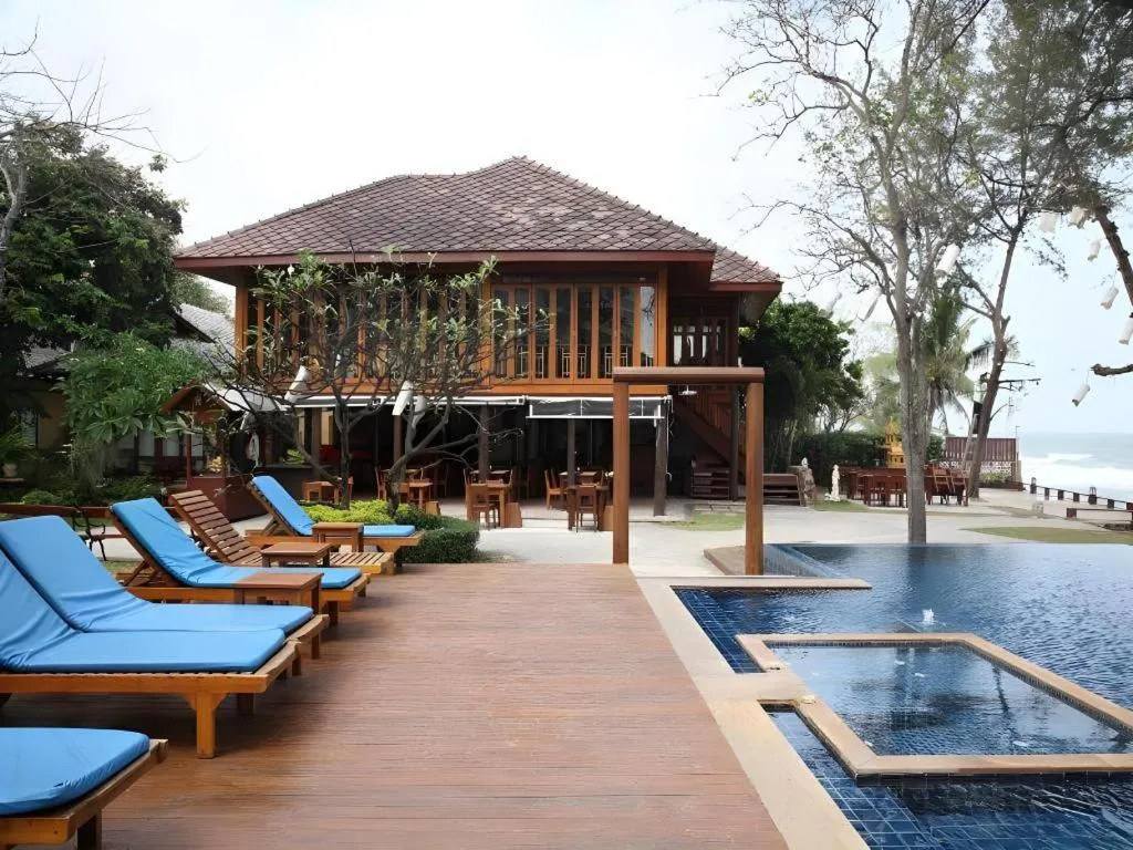 Baan Talay Dao Resort