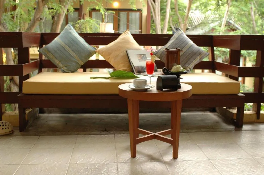 Baan Talay Dao Resort