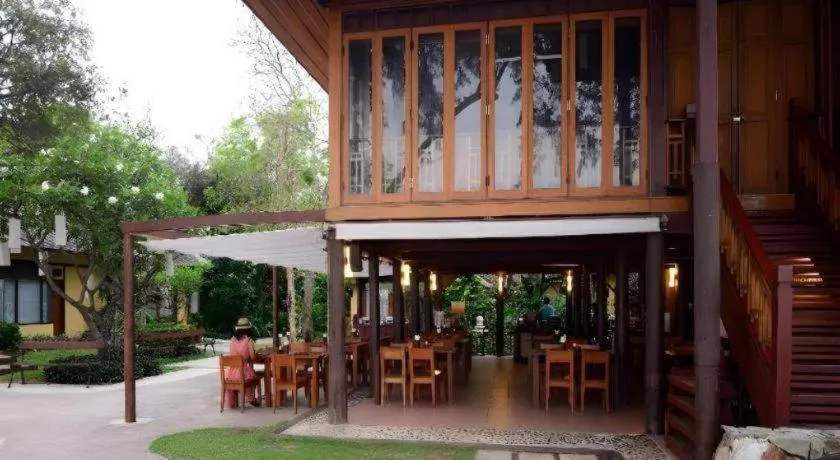 Baan Talay Dao Resort