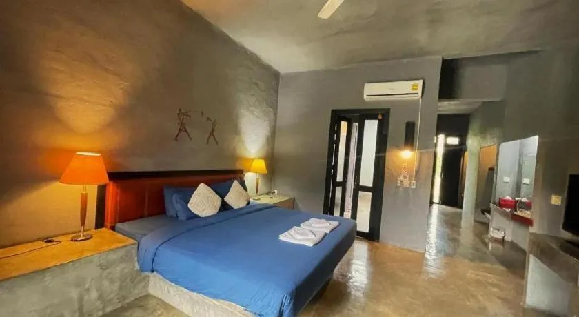 Bed in Avartarn Miracles Hotel