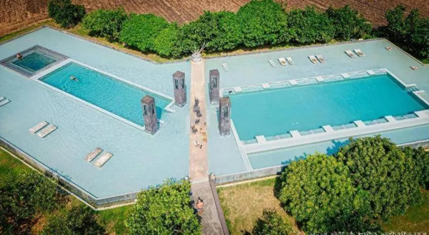 Avartarn Miracles Hotel