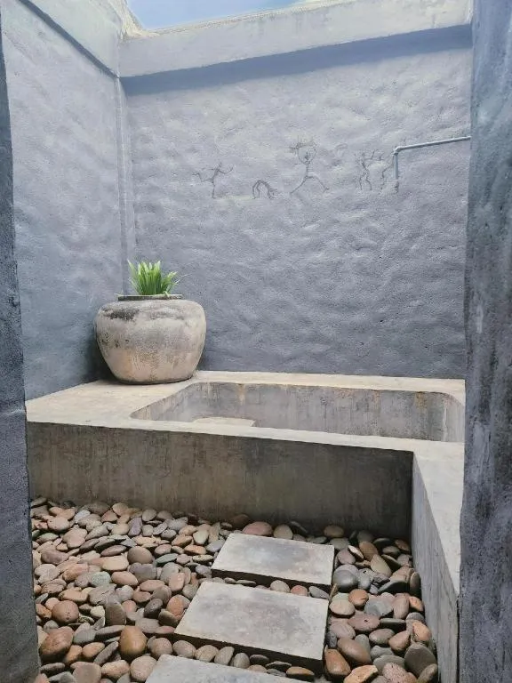 Avartarn Miracles Hotel