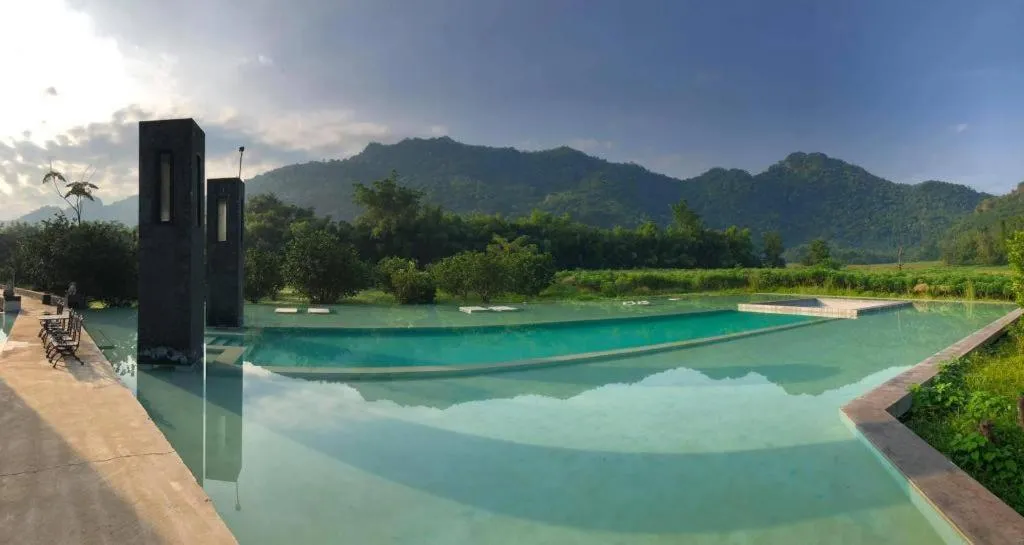 Avartarn Miracles Hotel