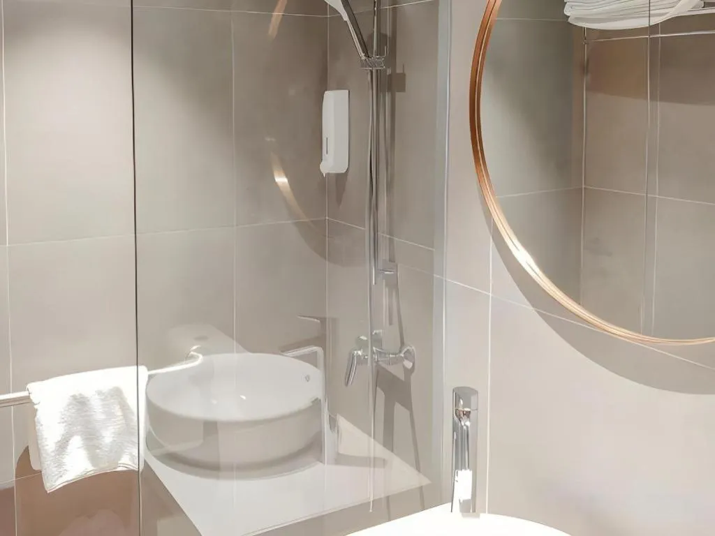 Caritas Oswald Cheung International House