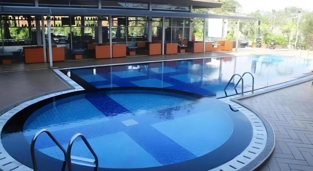 Horison Ultima Makassar