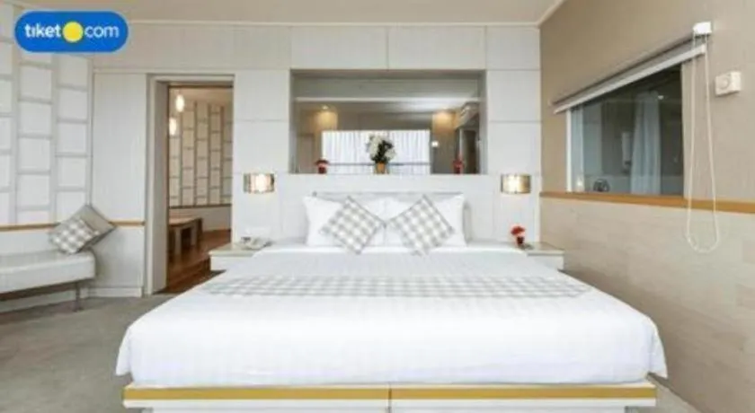 Bed in Horison Ultima Makassar