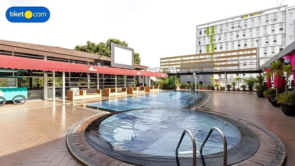 Horison Ultima Makassar