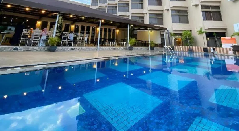 Horison Ultima Makassar