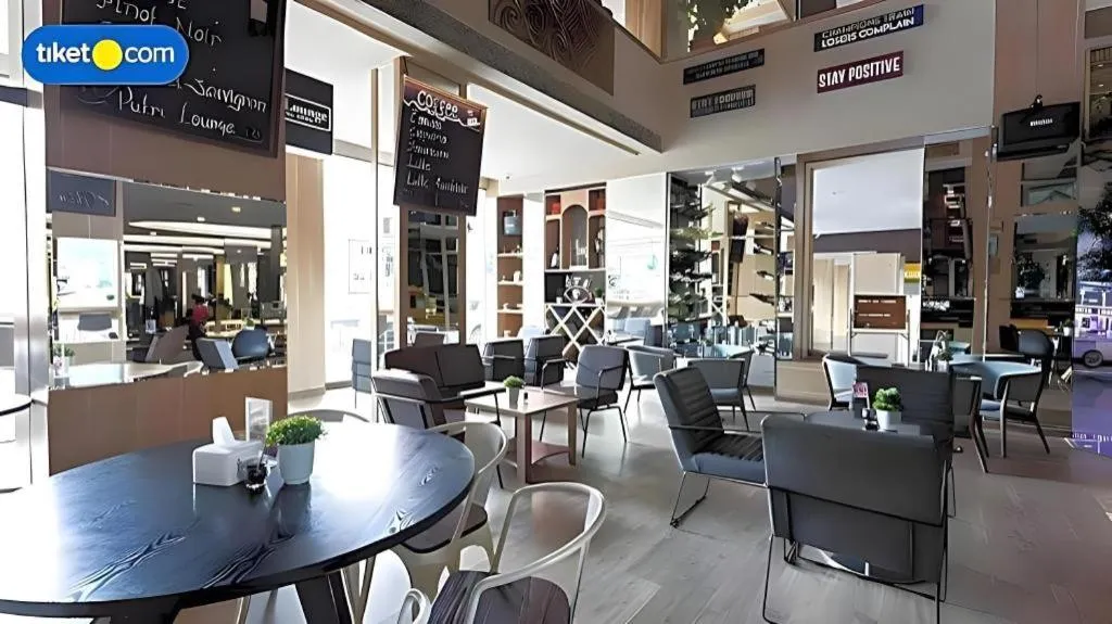 Horison Ultima Makassar