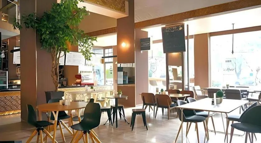 Horison Ultima Makassar