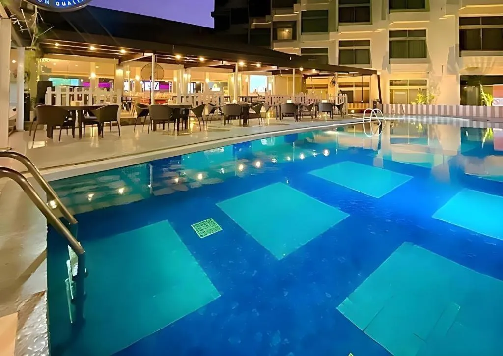 Horison Ultima Makassar