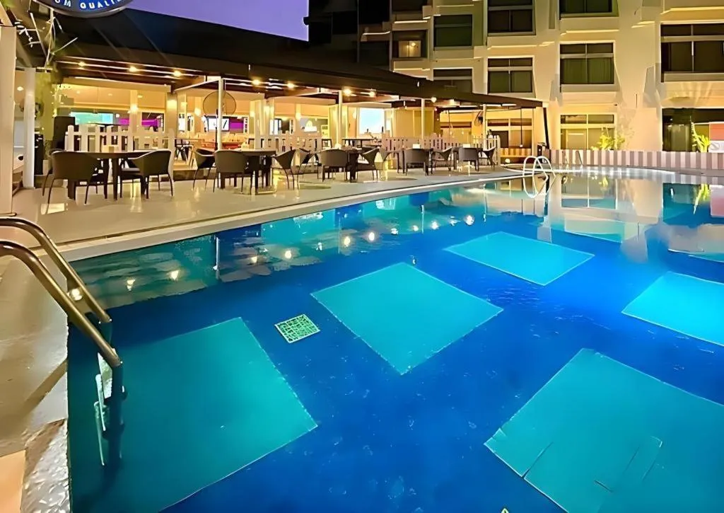 Horison Ultima Makassar